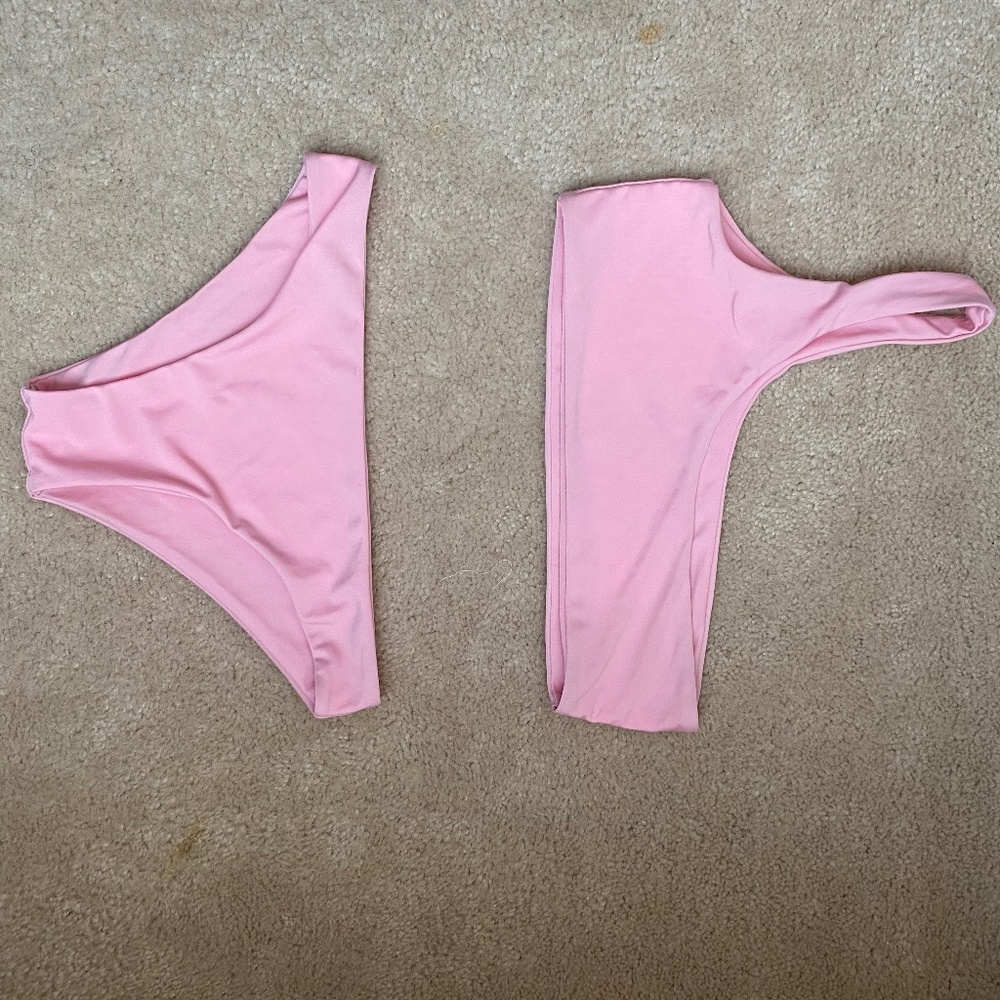 BASIC BUBBLE GUM BIKINI SET